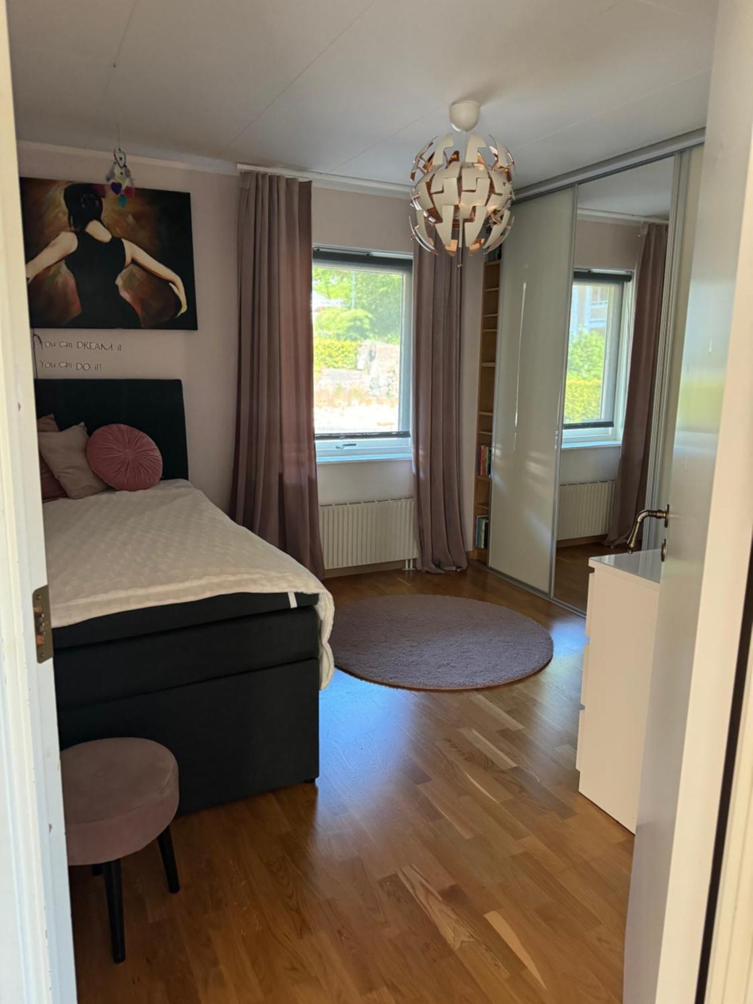 Villa I Villaomrade Naera Stan *